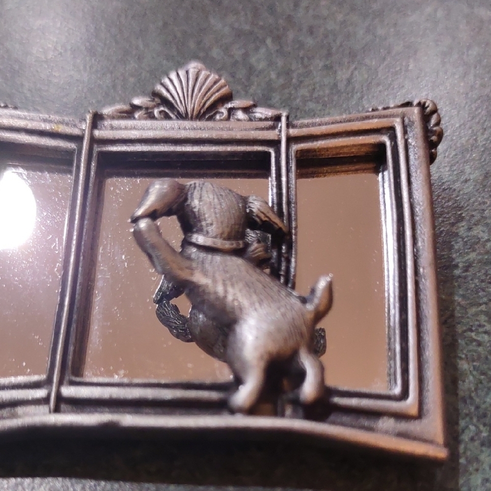 Vintage JJ Jonette Pewter Brooch Puppy Looking at Mirror Signed - Picture 2 of 6